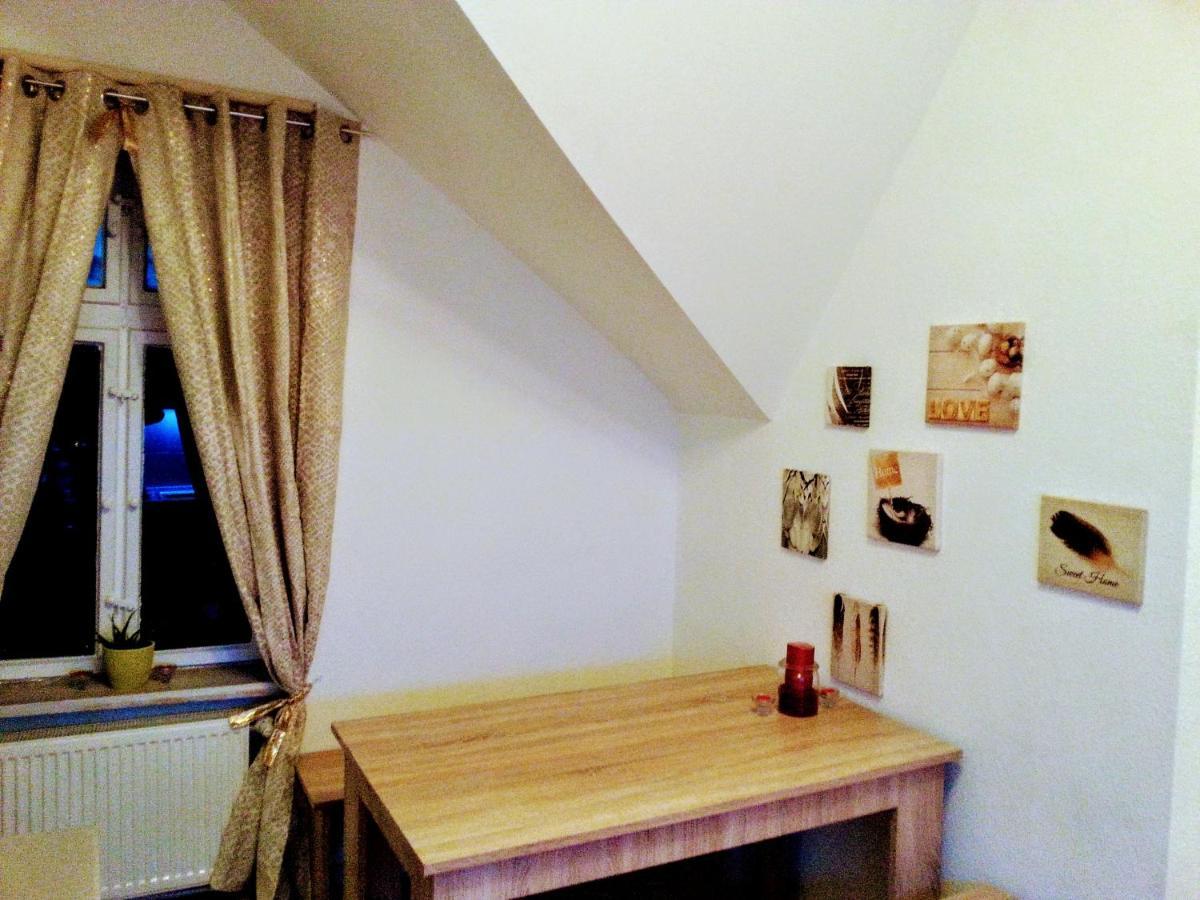 Schwarzer Adler Ferienwohnung Mit 3 Schlafzimmer, Wz, Kueche, Bad Markisch Buchholz ภายนอก รูปภาพ